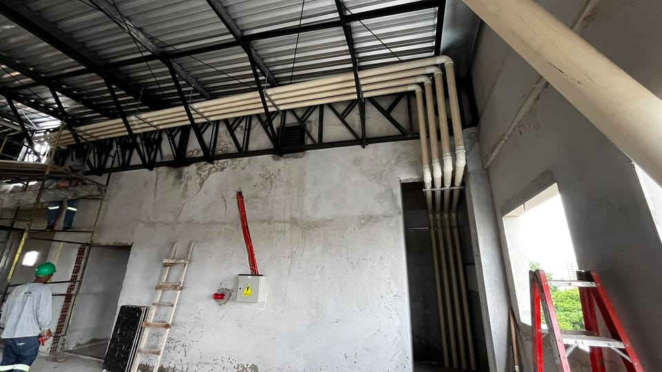 Ventilações de esgoto do prédio da Oncologia